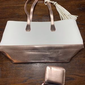 Purse and wallet